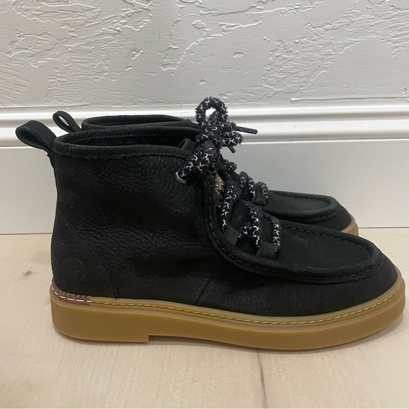 Cole Haan Women's 7.5 B All Day Summit Chukka Bootie Black Boots - Picture 7 of 15